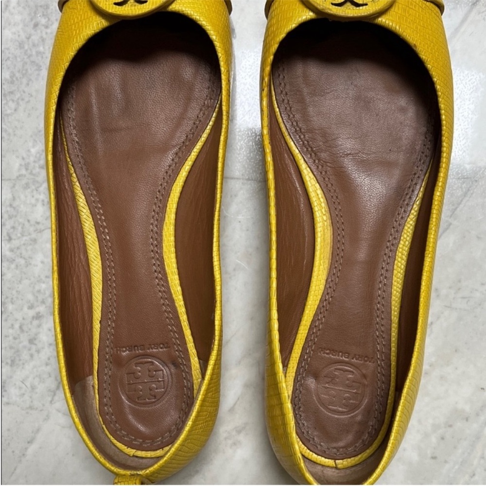 Tory Burch | Women’s Size 7.5 Mini Miller Reptile Mustard Yellow Ballet Flats - Picture 6 of 11